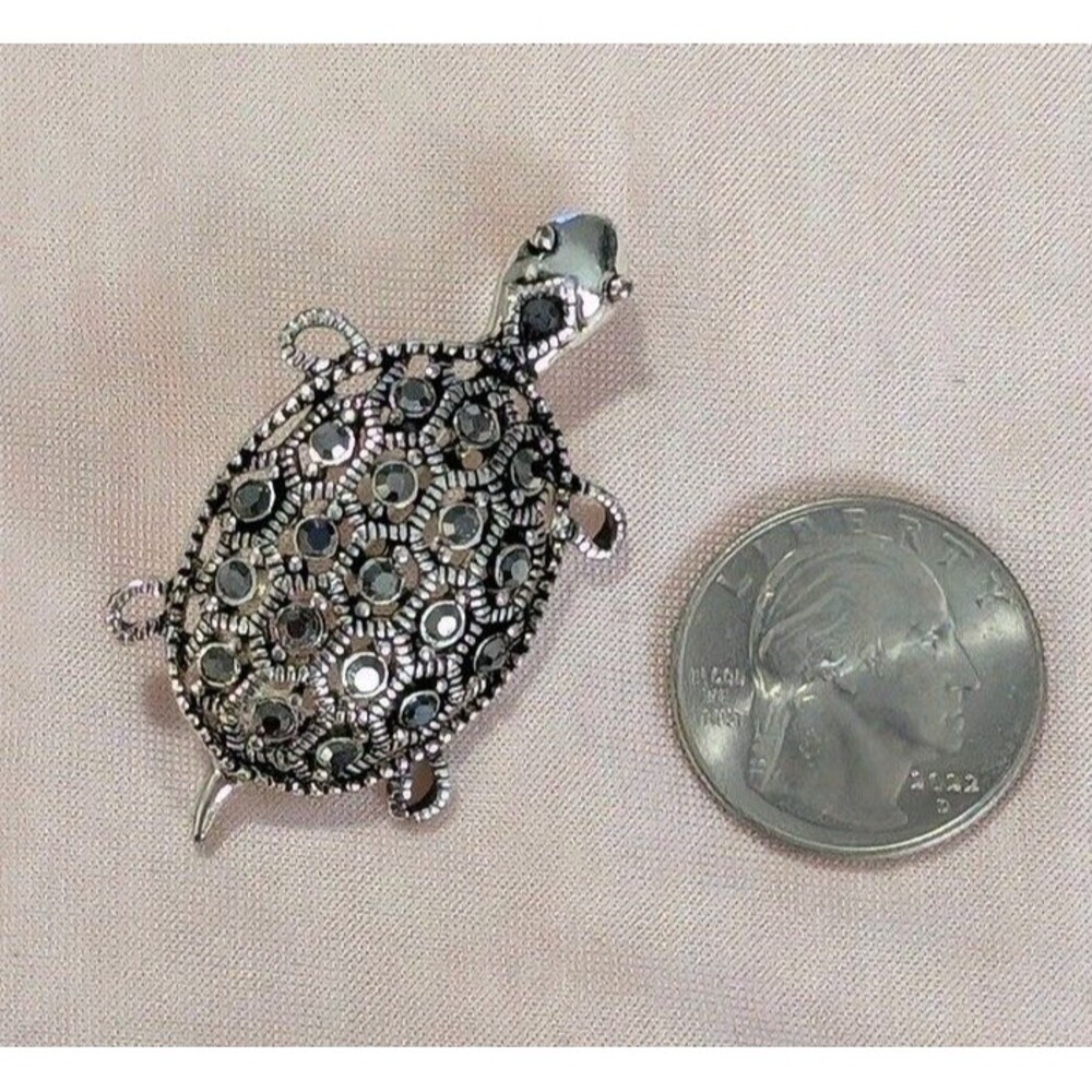 Marcasite Sea Turtle Brooch Pin Nautical Beach Wildlife Turtles Collectible